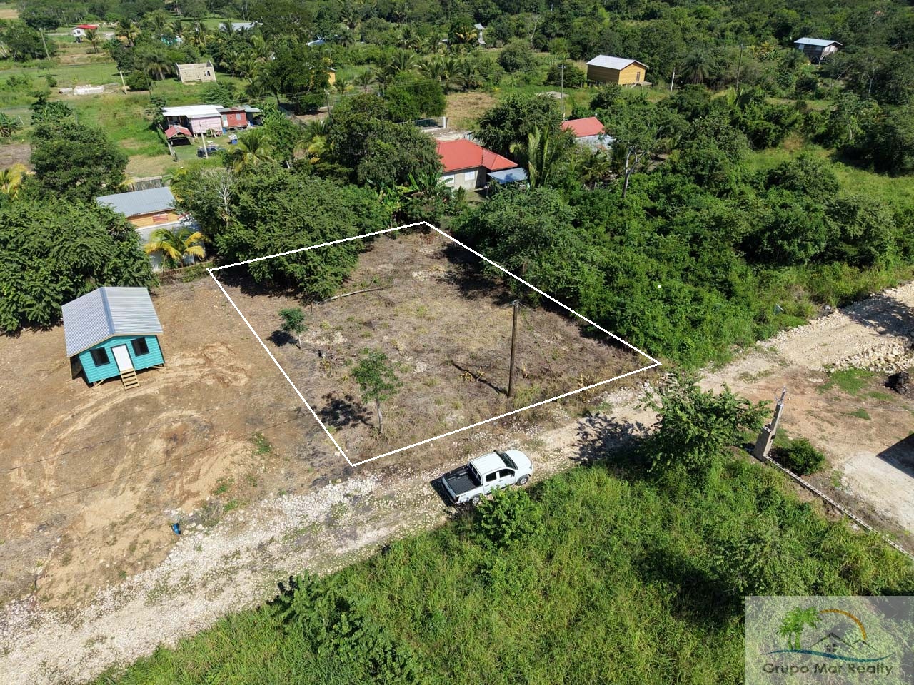 Belize-Residential-Lot-in-Santa-Elena-Cayo