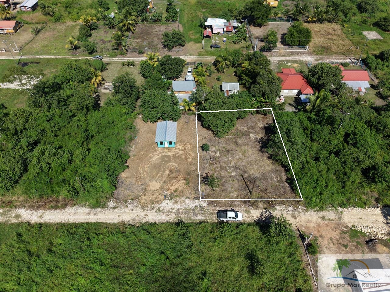 Belize-Residential-Lot-in-Santa-Elena-Cayo