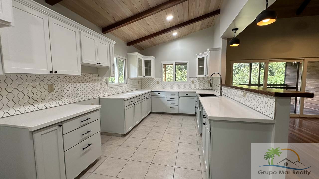 Belize Home For Sale