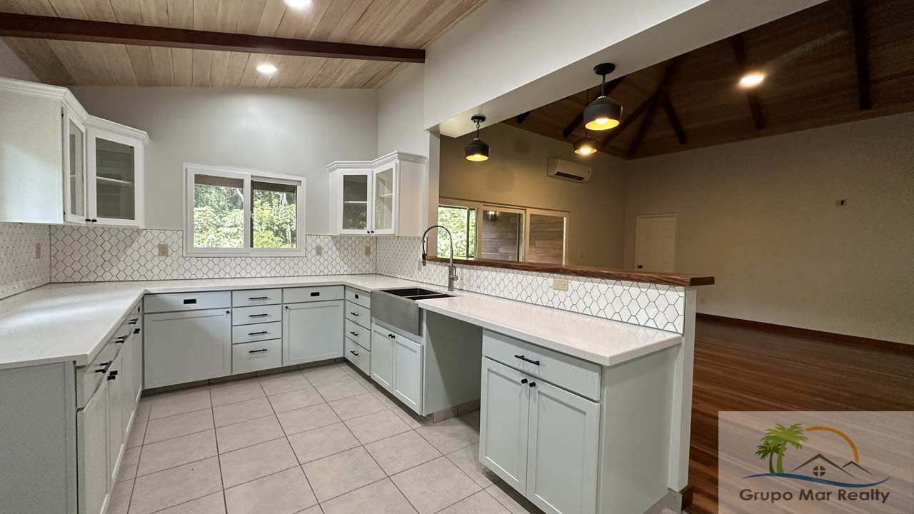 Belize Home For Sale