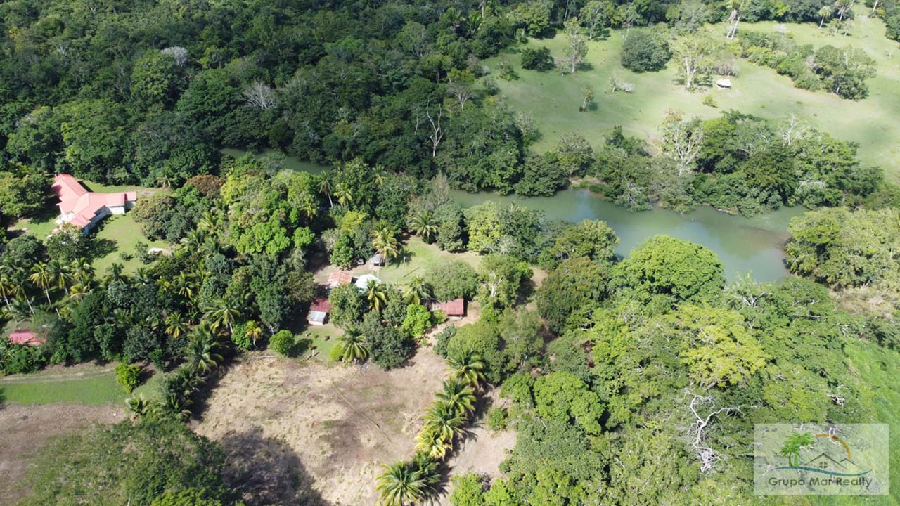 Riverfront For Sale in Belize