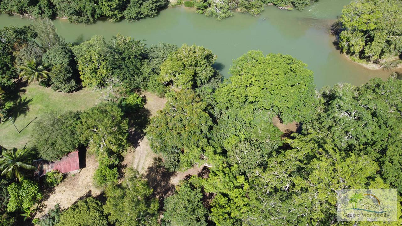 Riverfront For Sale in Belize