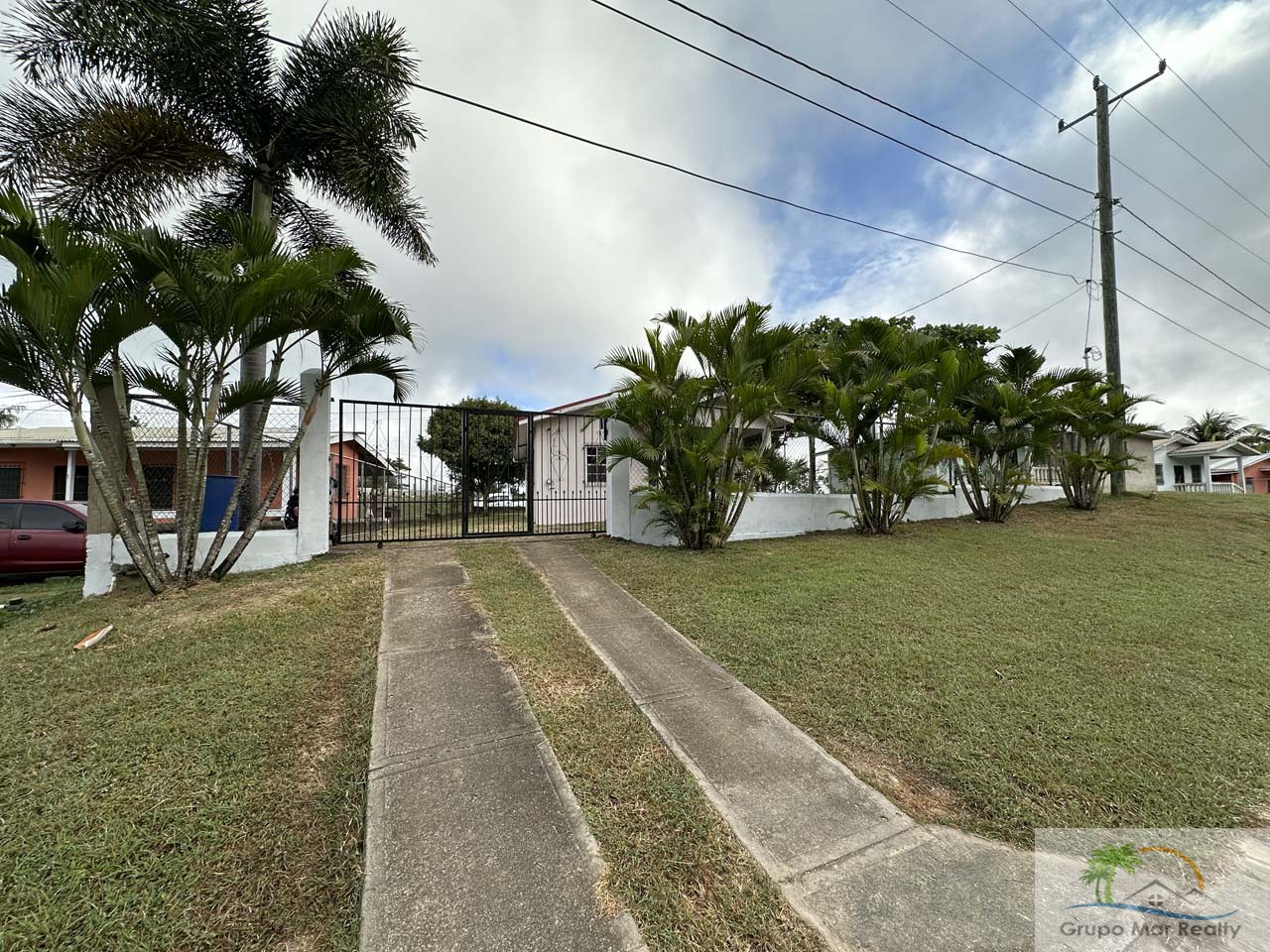 Home For Rent in Belize