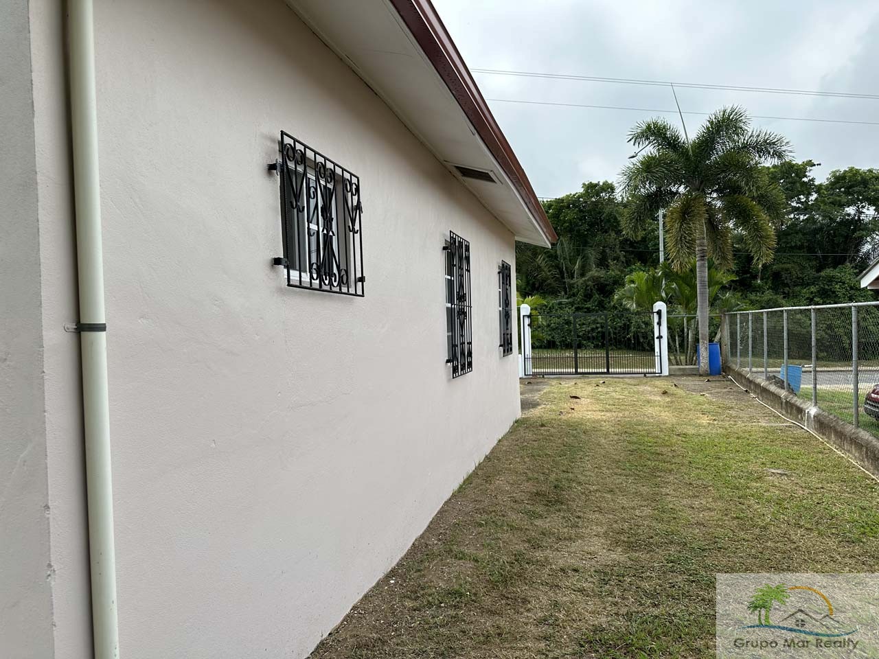 Home For Rent in Belize