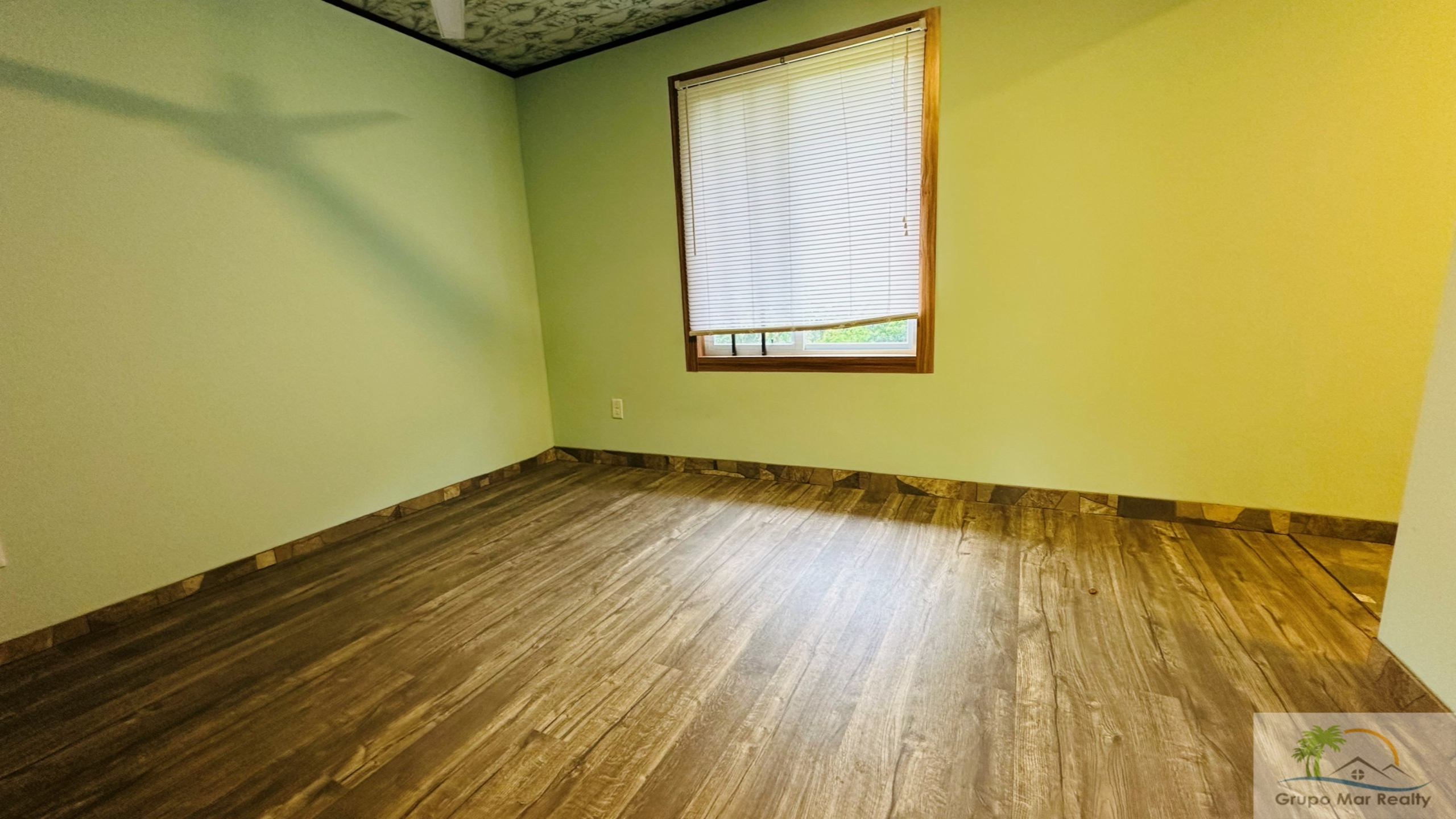 Belize Home For Sale in Duck Run 2