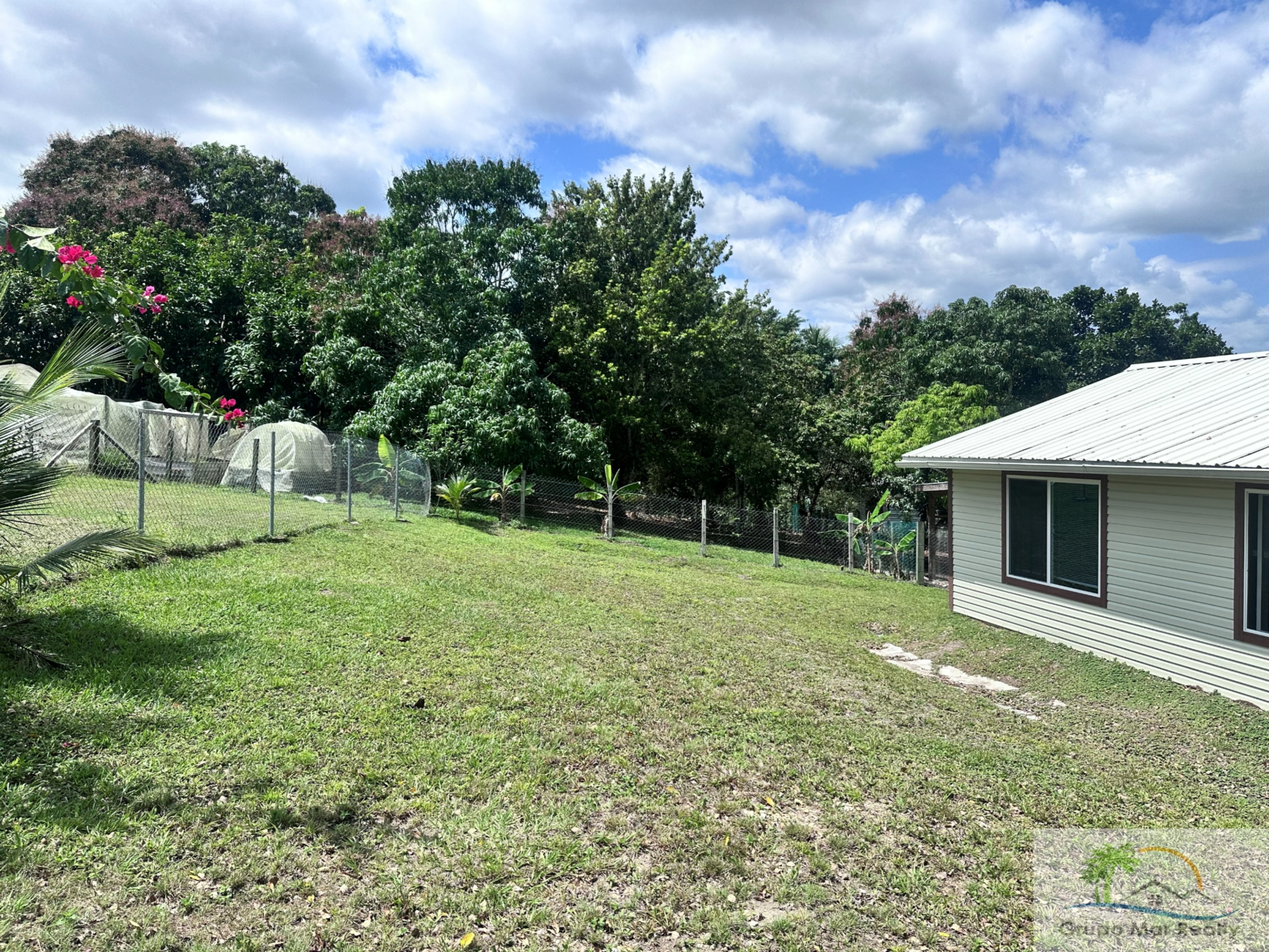 Belize Home For Sale in Duck Run 2