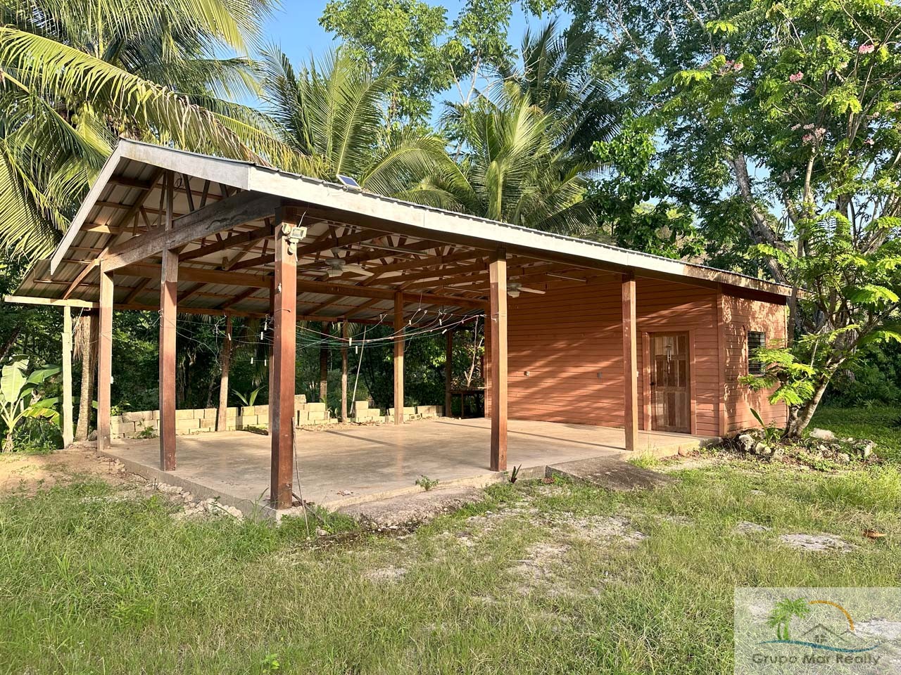Belize Rental in Uniteville