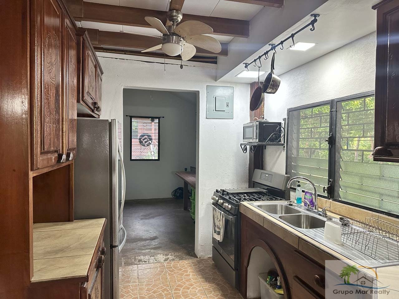 Belize Rental in Uniteville