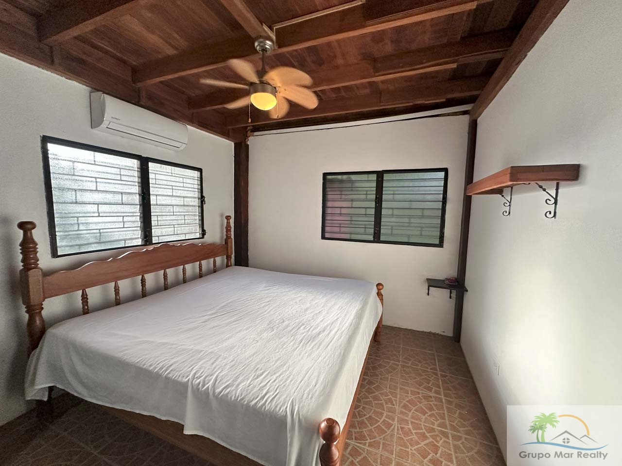 Belize Rental in Uniteville