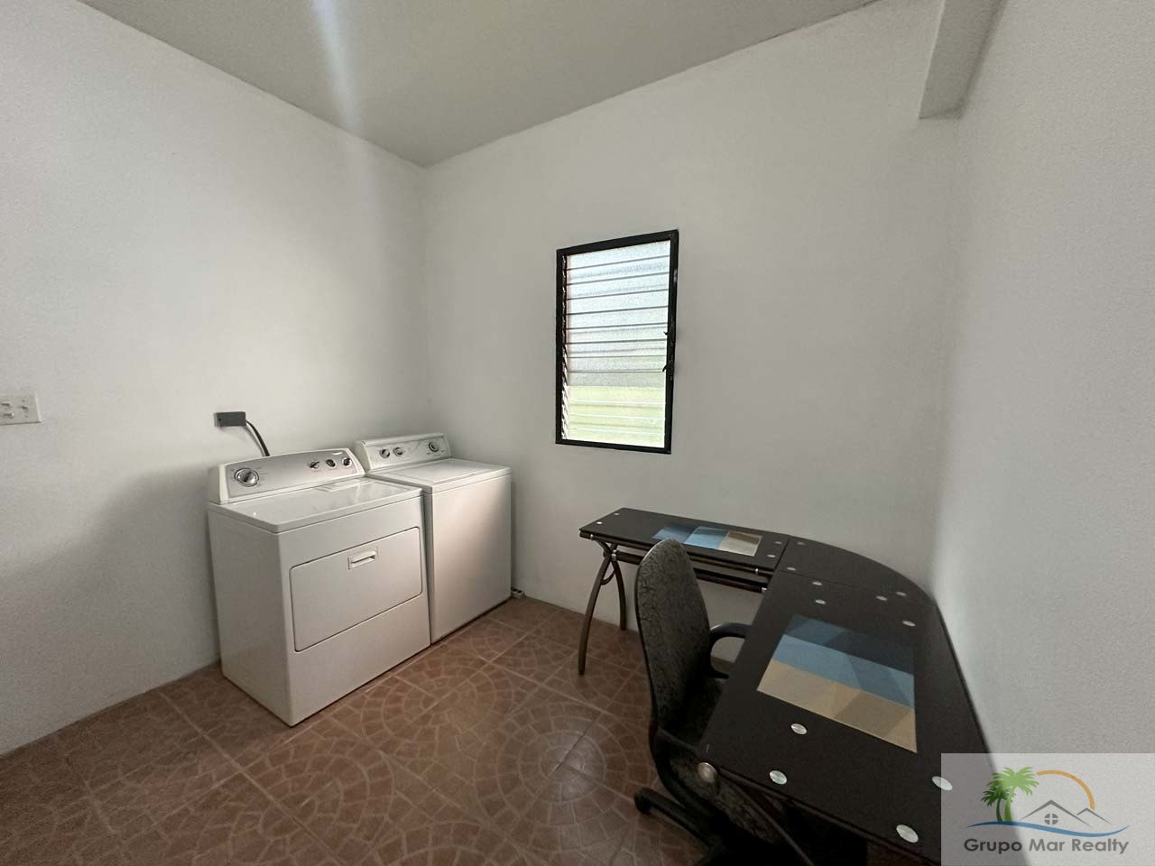 Belize Rental in Uniteville